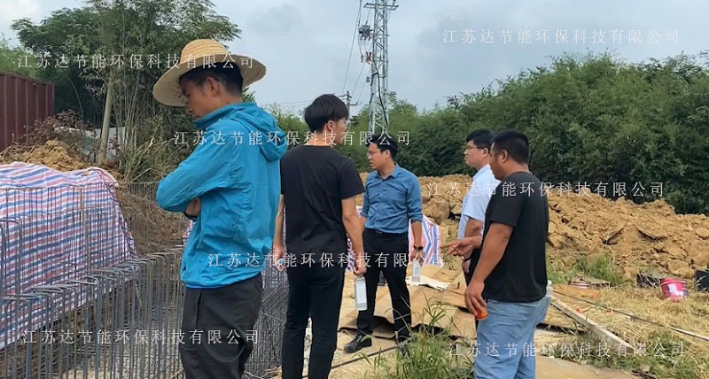 达泽环保工作人员带徐州客户考察苏家生活污水站点